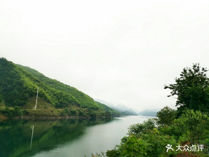 青龙湖景区图片