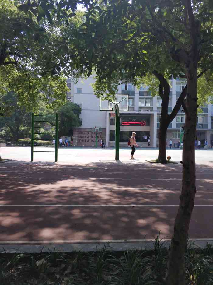 南昌市第十九中学-"已经很长一段时间没有到市内来逛