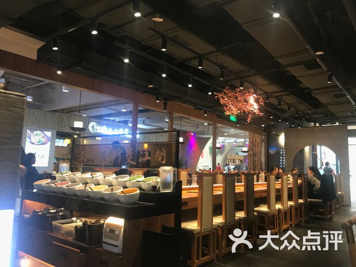 呷哺呷哺(砂之船店)的点评