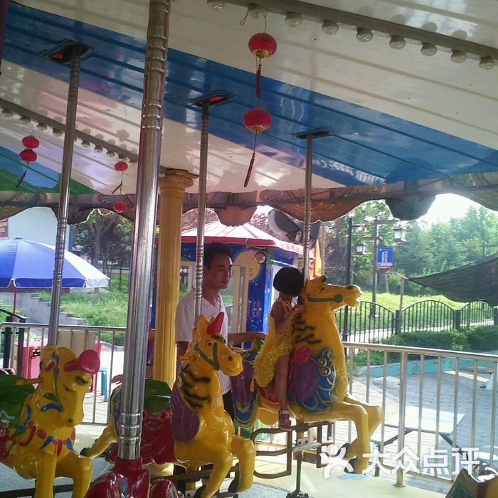 汉城湖游乐场