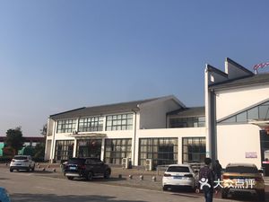 太白岛服务区餐厅