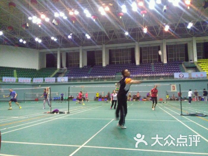 武汉大学医学部羽毛球馆-图片-武汉运动健身