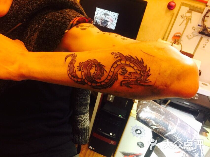 皖龙刺青纹身tattoo工作室