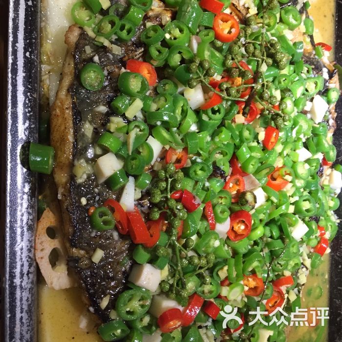 青花椒秘制烤鱼