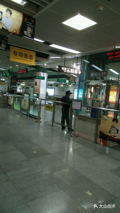 华侨城地铁站专用通道与配套垂直电梯图片 - 第25张