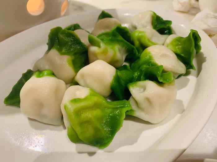 董鲜生·海胆水饺(嘉里中心店"一直种草董先生,想尝尝这大名鼎鼎的