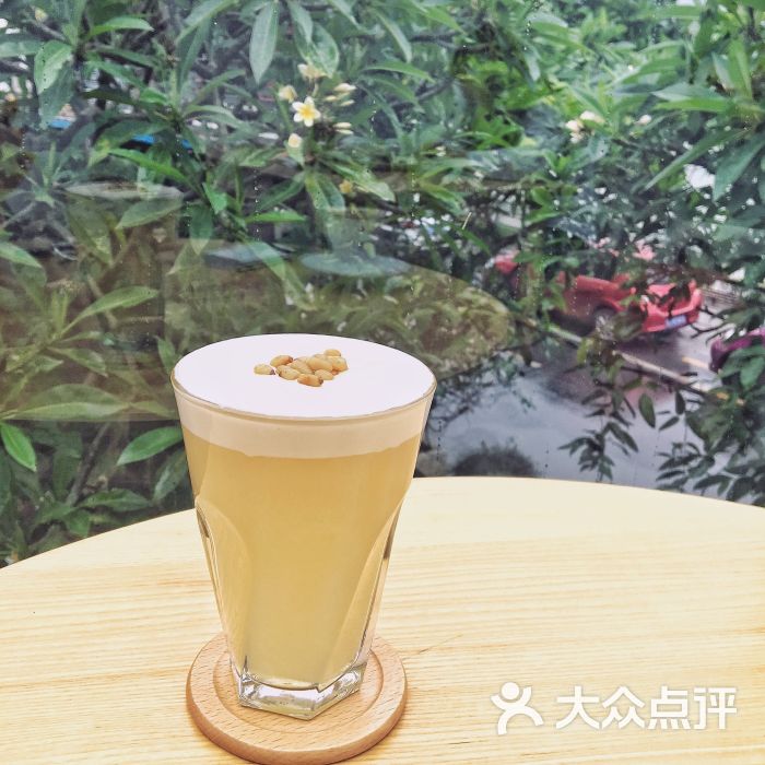 松子茉莉奶盖