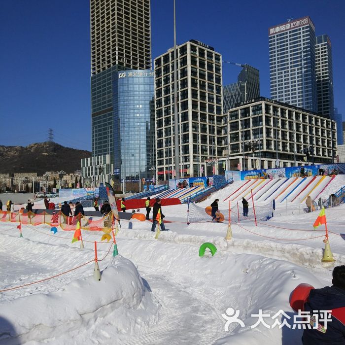 迷你雪魔方嬉雪乐园儿童滑雪场