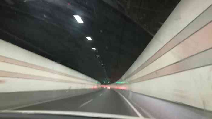 军工路隧道-"上海位于城区里非常重要的一条隧道,中环