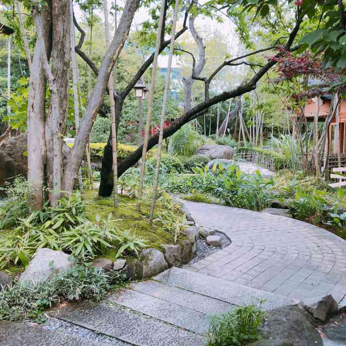 晴溪庄园(星沙店)-"园林式景观在闹市显得格外珍贵,据说是学美.