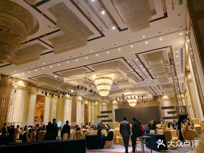 汉南绿地铂瑞酒店·宴会厅图片