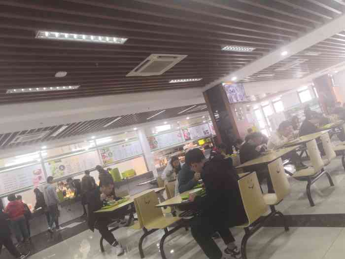 上海电力大学临港校区第一食堂