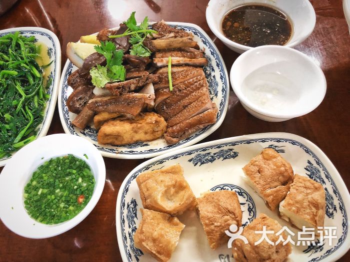 曲毛正宗澄海鹅肉饭(兰花分店)经典拼盘图片 第6张