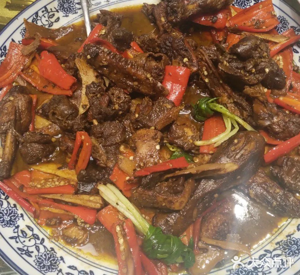 瞬间被治愈!洪江血粑鸭,名堂血粑鸭,每次都吃到光盘