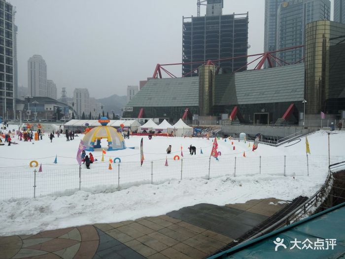 迷你雪魔方儿童滑雪场(大连会展)图片