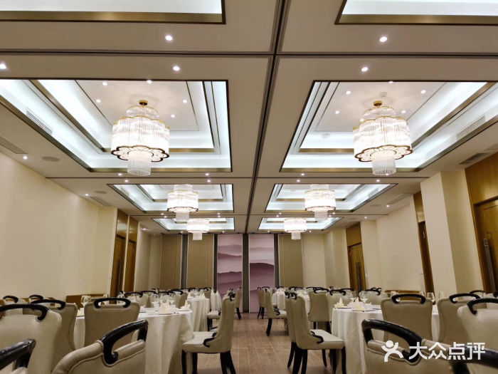 紫晶国际酒店·容大盛宴·中餐厅图片