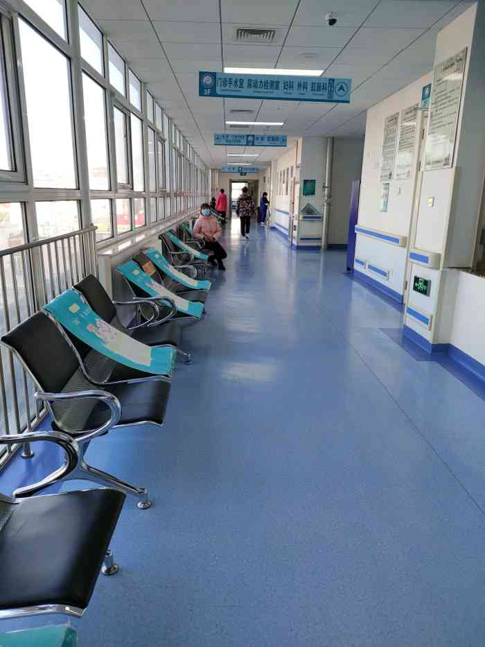 北京中医医院怀柔医院"中医医院迁至原第一医院.现在属于北京市.