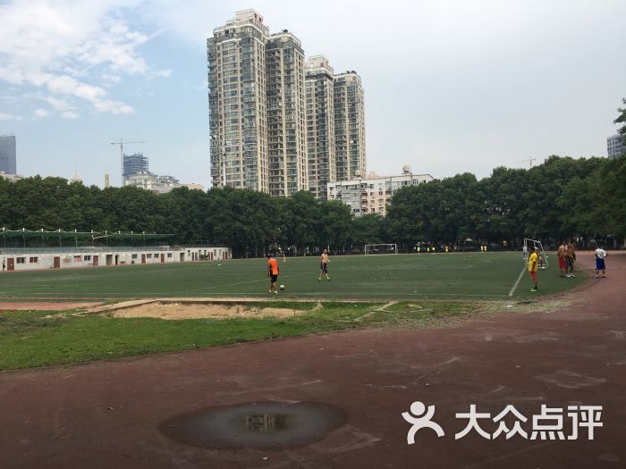 青少年宫田径足球场-图片-武汉运动健身