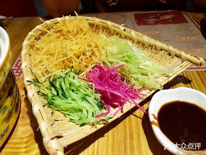 满园春饼·烤鸭(太原街万达店)卷饼配菜图片 - 第223张