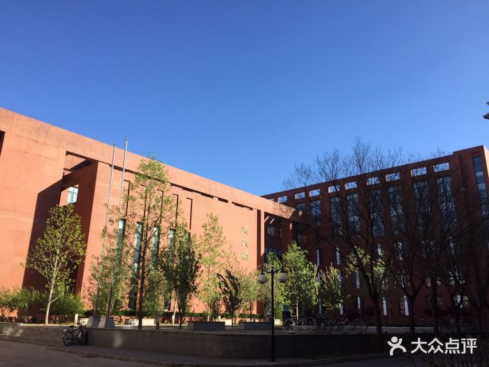 中国政法大学(昌平校区)图片