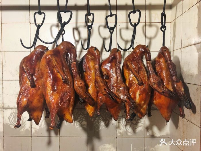 不知道是不是暑假旅游高峰期的原因,微信公.