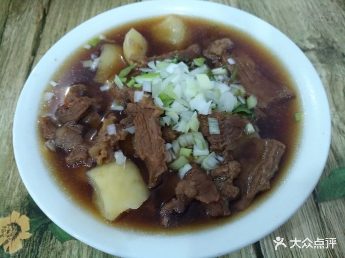 王记烩牛肉串串香烩牛肉图片 - 第2张