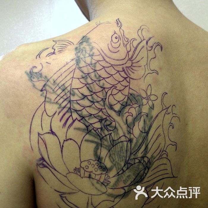 上海火凤凰纹身工作室盖图纹身前图片-北京纹身-大众