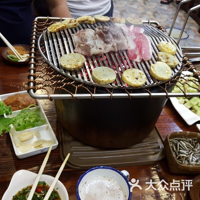 原始部落泥炉烤肉