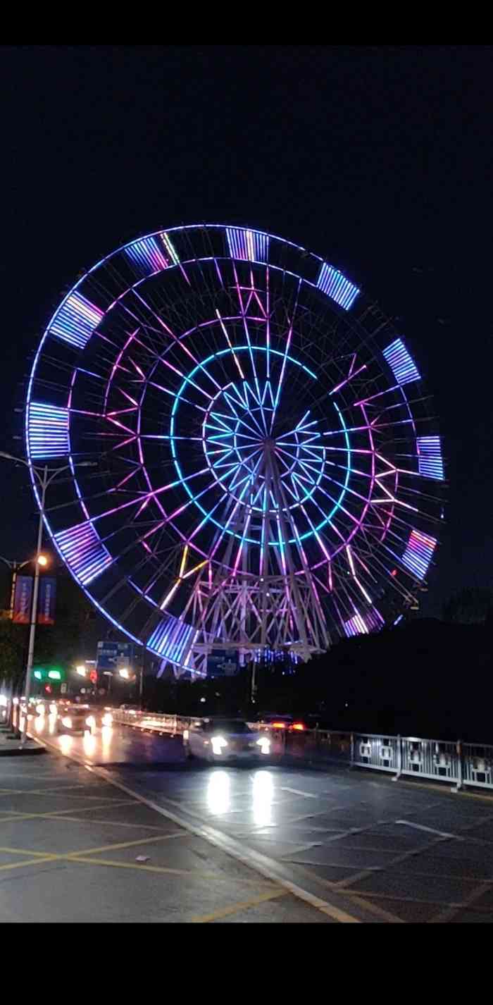 南昌之星摩天轮-"入住酒店送了两张摩天轮券.50一张的