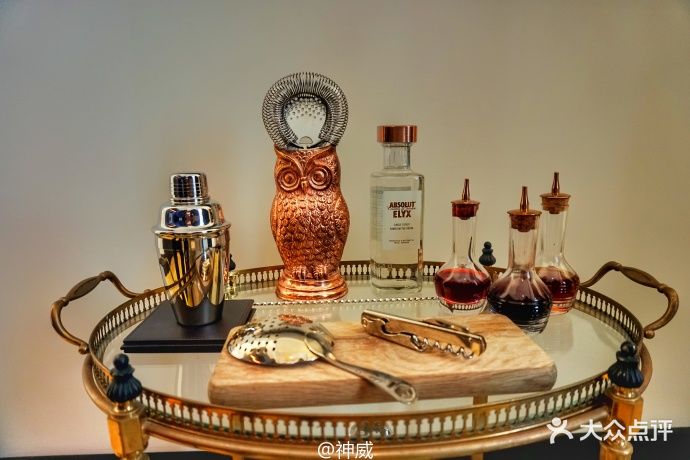 上海的EditionHotel也不例外。水疗是一个生.