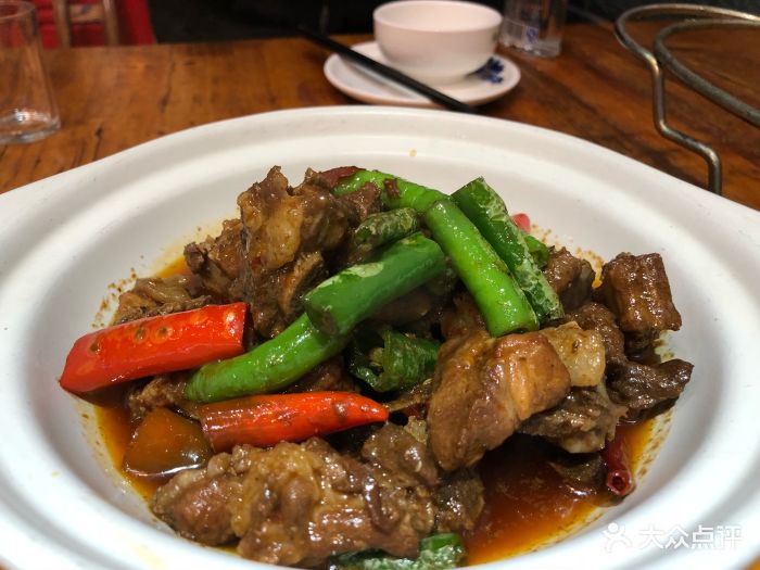 好记味排骨家菜馆青椒闷排骨图片