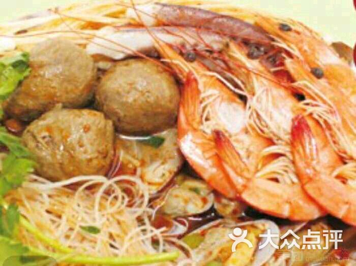 鲜虾花甲牛肉丸粉