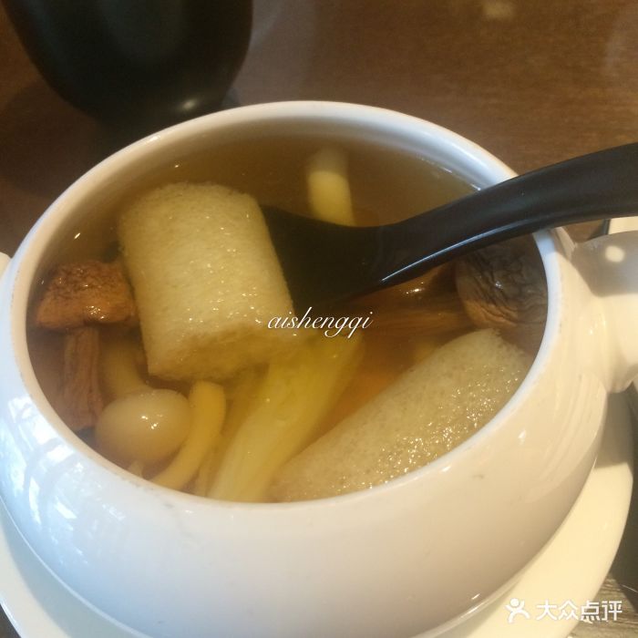 旺顺阁鱼头泡饼(奥体店-松茸竹笙上素汤-菜-松茸