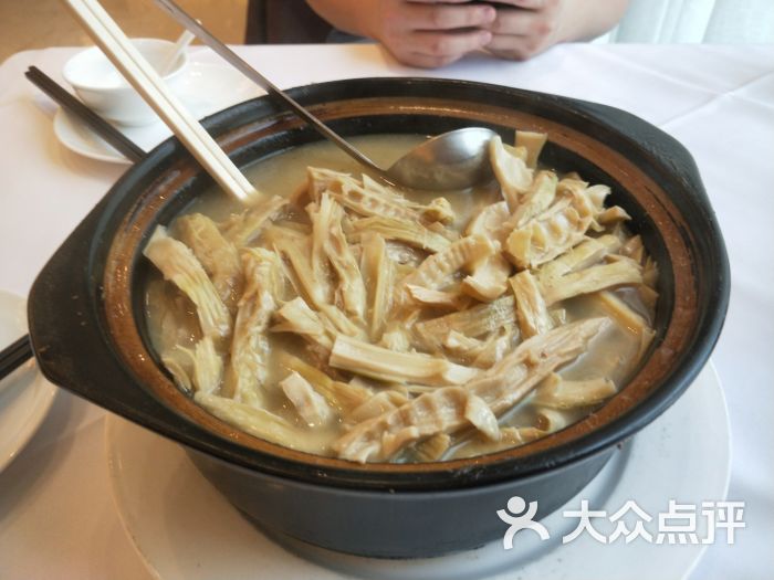 张生记(双菱店)笋干老鸭煲图片 - 第1张