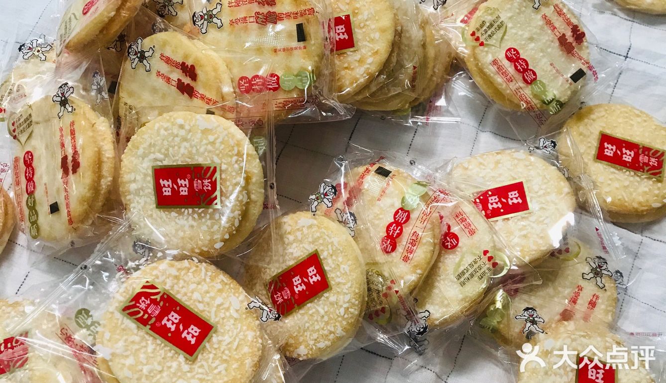 雪花一样甜甜的糖粉,米饼上的这一层,实在令人回味