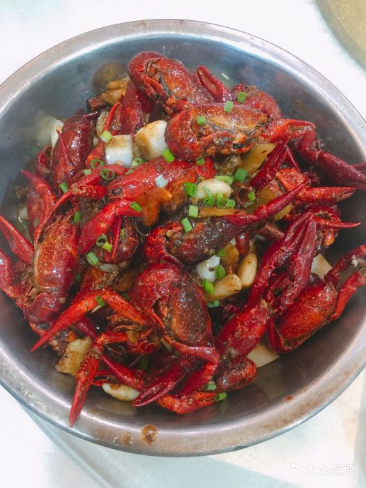 湖北荆州土菜油焖小龙虾图片 - 第1张