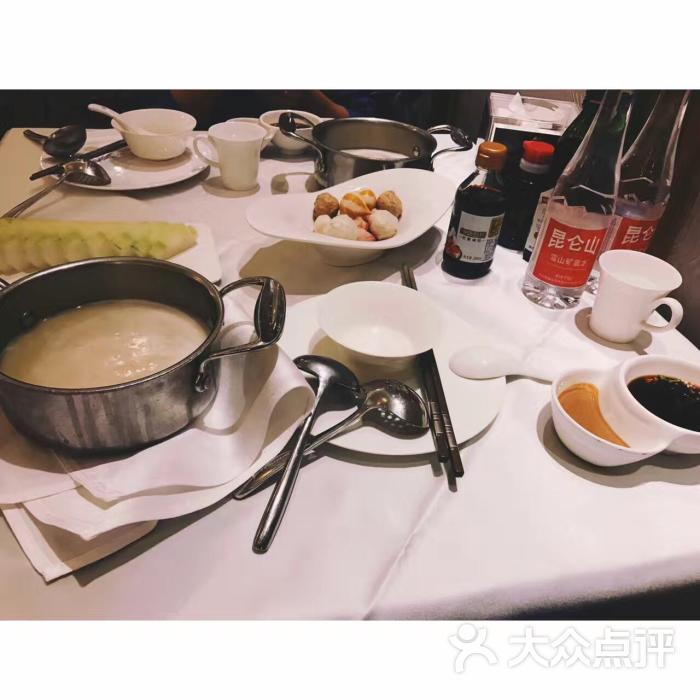 红鼎豆捞(汉街店)图片 第1张