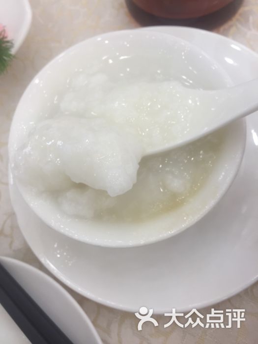 星福酒家:服务员态度不好,要了一个干烧伊.顺德