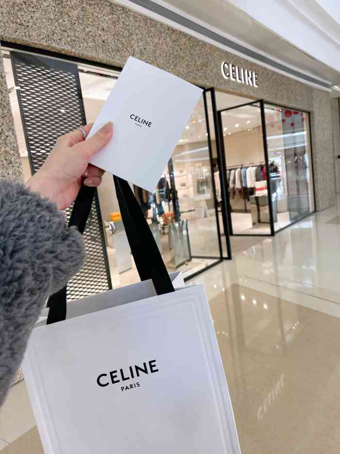 celine(华润中心万象城店)-"在万象城的一楼我最喜欢.