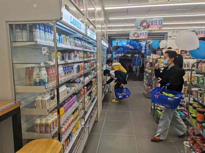 伙伴们海口罗森便利店又开一家分店啦