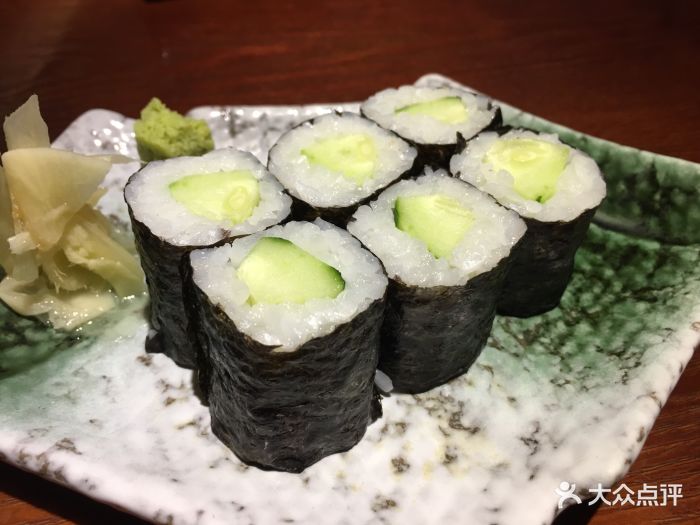 梅霞日本料理青瓜小卷寿司图片