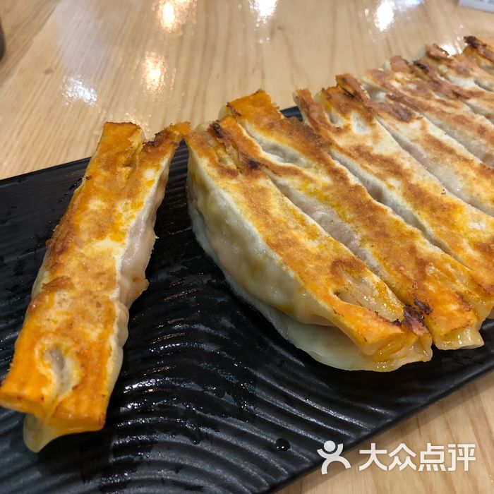 御八方精品锅贴水饺店