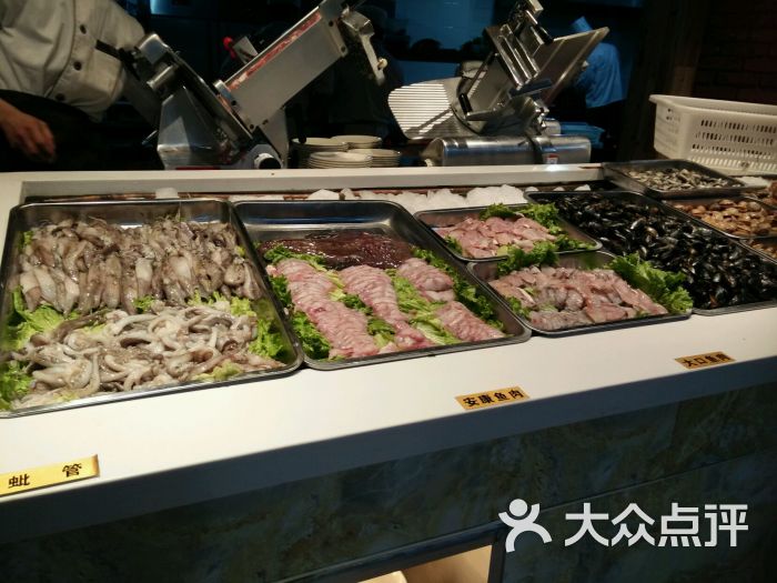 皇冠海鲜火锅自助晚餐_339海鲜自助火锅图片_海鲜火锅自助(3)