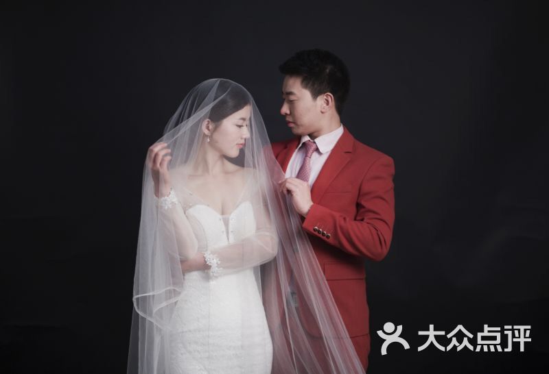 郑州旅行婚纱摄影_郑州大张旗鼓婚纱摄影(2)