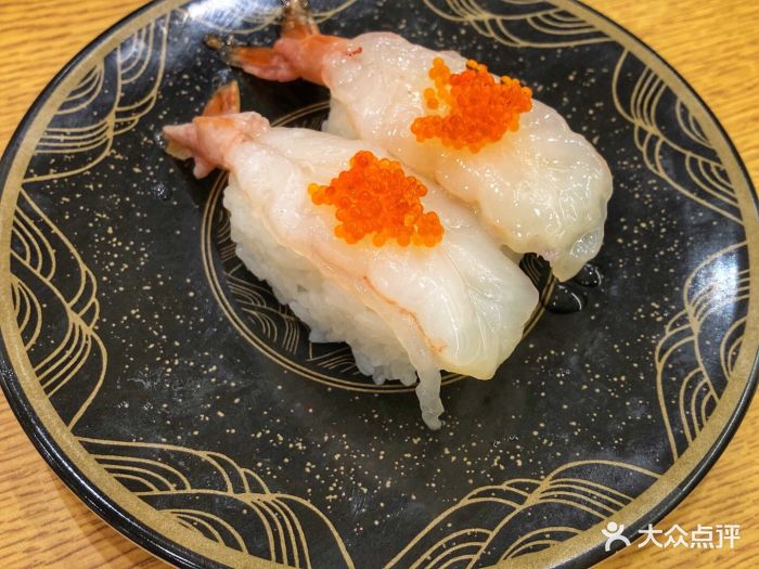樱花虾飞鱼籽寿司