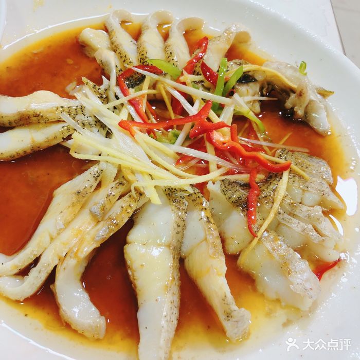 清蒸狗鱼--油泼出锅