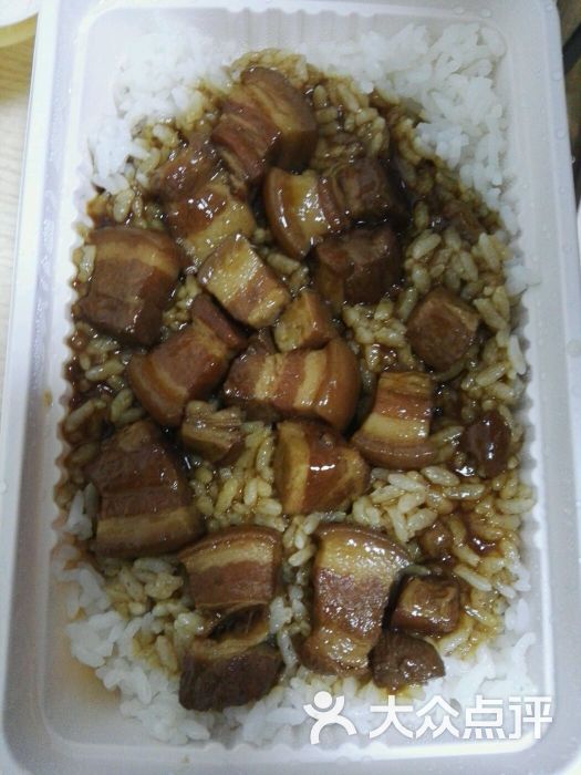 这家富士亭的店面在国润家饰城的五楼,其实.