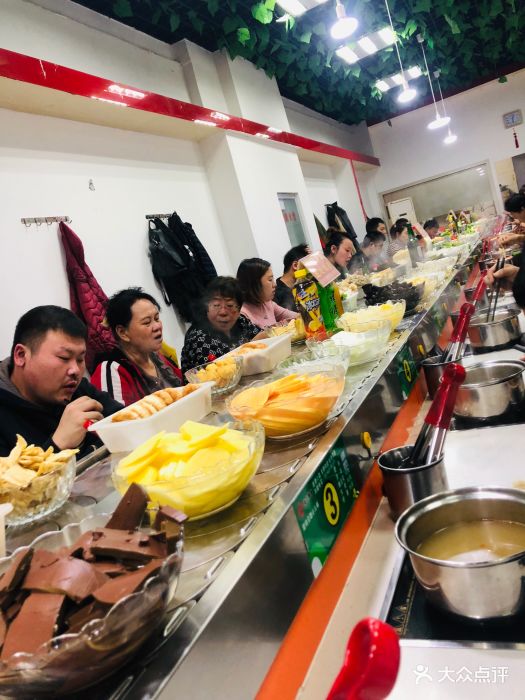 香飘南北旋转小火锅(龙湖店)图片 - 第3张