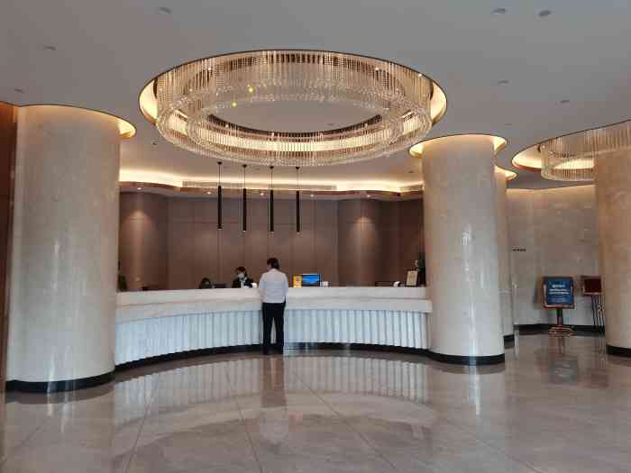 安康金地酒店-"地方特别棒,在一桥旁边…吃饭办事什么