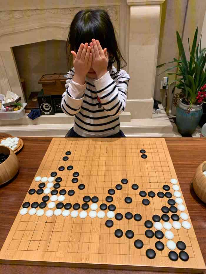 孩子在三家围棋机构中选择了文杰围棋,老师讲的生动有趣,也很负责任